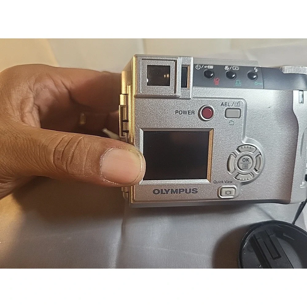 Olympus Camedia C730 Ultra Zoom Digital Camera 2MP CCD NO MEMORY card parts only